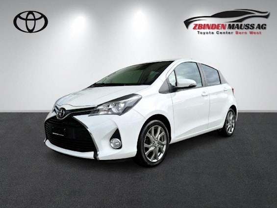 First vehicle image