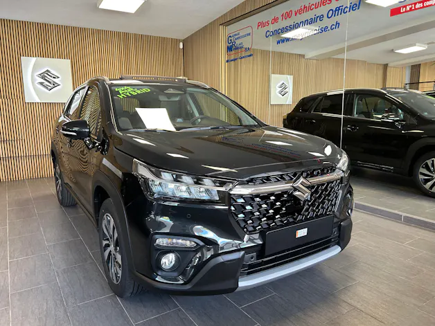 Suzuki S-Cross 1.4 T Compact Top Hybrid 4x4