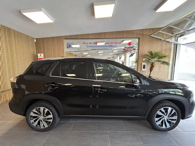 Suzuki S-Cross 1.4 T Compact Top Hybrid 4x4