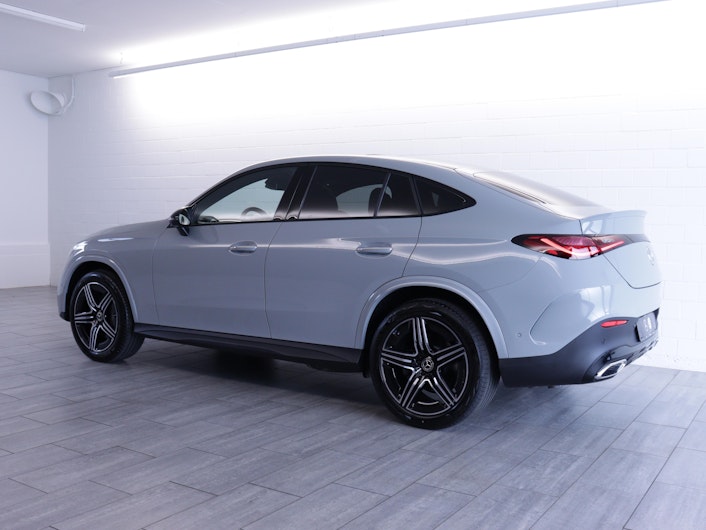 Vehicle image MERCEDES-BENZ GLC 220