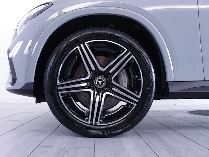 Vehicle image MERCEDES-BENZ GLC 220