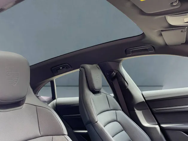 Porsche Taycan 4 Cross Turismo