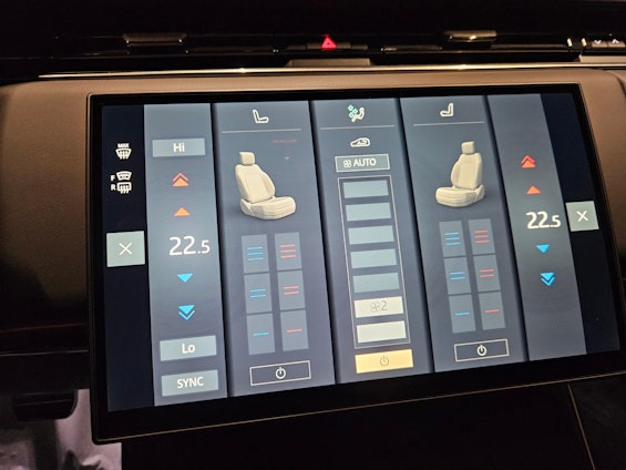 Vehicle image 9 Vehicle image 9