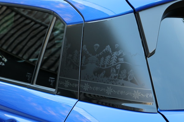 Vehicle image 14