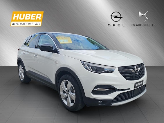 First vehicle image