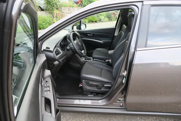 Suzuki S-Cross 1.4 T Compact Top Hybrid 4x4