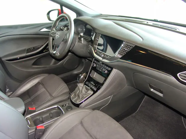 Opel Astra 1.2 T 130 Ultimate S/S