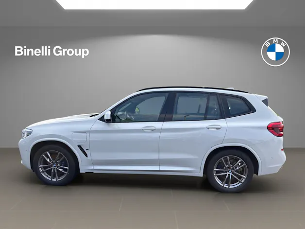 BMW X3 30e xDrive SAG