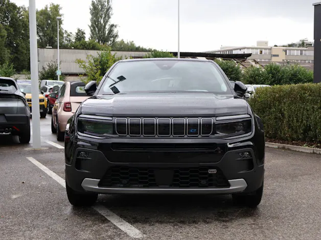 Jeep Avenger Summit