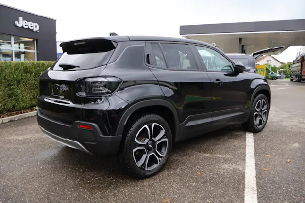 Jeep Avenger Summit