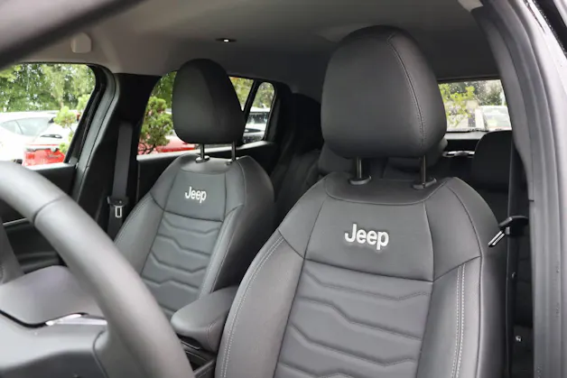 Jeep Avenger Summit