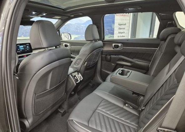 Vehicle image 5 Vehicle image 5