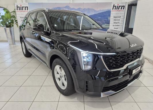 First vehicle image First vehicle image