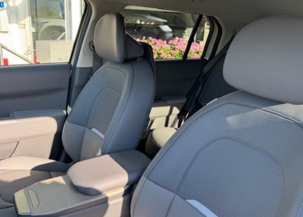 Vehicle image 5 Vehicle image 5