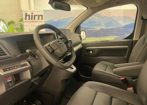 Vehicle image 4 Vehicle image 4