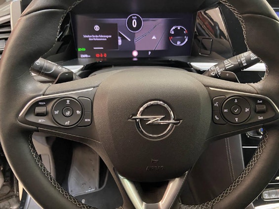 Vehicle image 13 Vehicle image 13