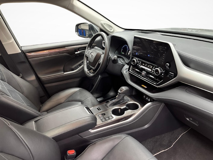 Vehicle image TOYOTA Highlander