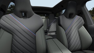 Vehicle image BMW iX xDrive60