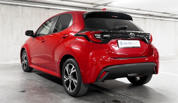 Vehicle image 11