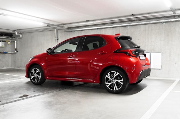 Vehicle image 6