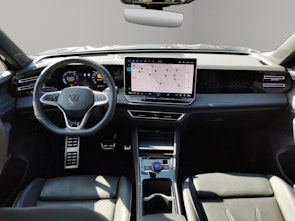 Vehicle image VW Tiguan 2.0 TDI SCR R-Line DSG 4motion