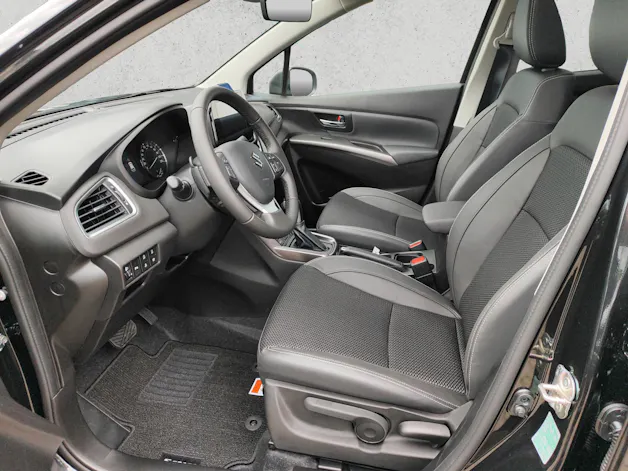 Suzuki S-Cross 1.4 T Compact Top Hybrid 4x4
