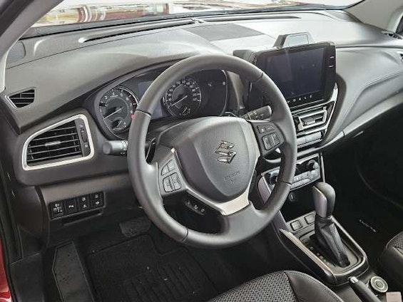 Vehicle image 6