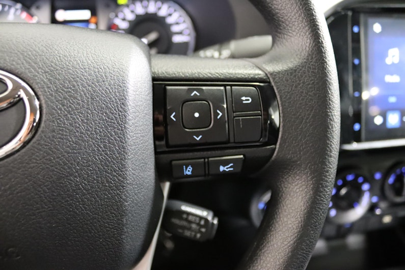 Vehicle image TOYOTA HI-LUX