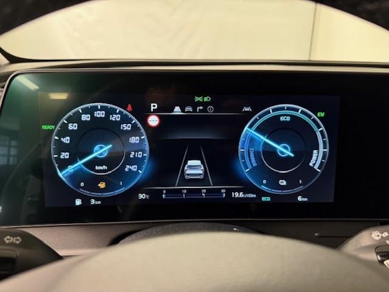 Vehicle image 10 Vehicle image 10