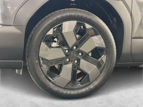 https://vehicle.imgix.net/3961932/b9a27e8a-6091-4df9-baca-cb874146f0a4.jpg