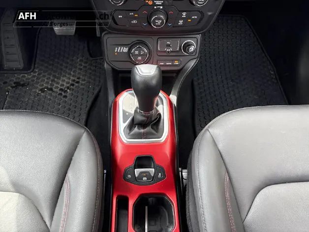 Jeep Renegade 1.3 Trailhawk Plus 4x