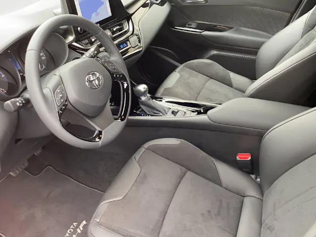 Toyota C-HR 2.0 VVTi HSD Move