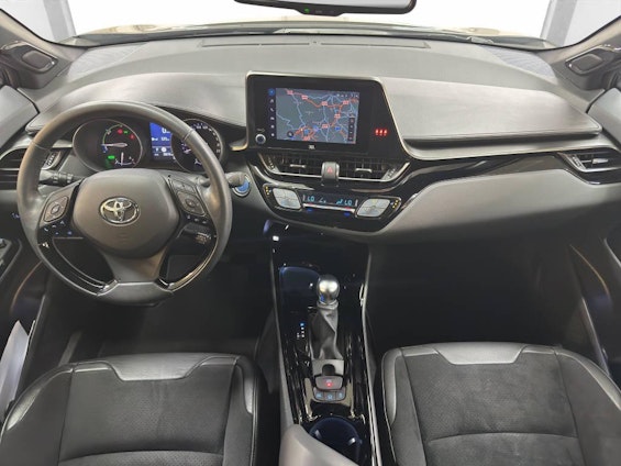 Vehicle image 7