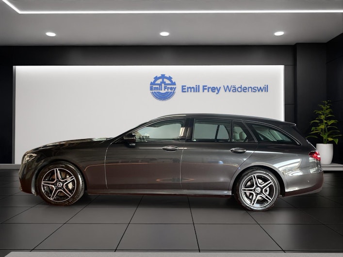 Vehicle image MERCEDES-BENZ E 400