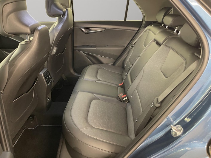 Vehicle image KIA NIRO