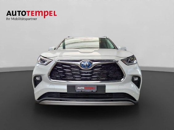 Vehicle image 10 Vehicle image 10