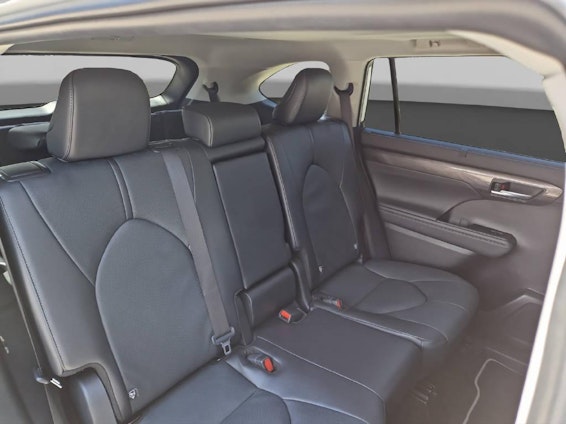 Vehicle image 7 Vehicle image 7