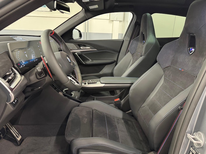 Vehicle image BMW X2