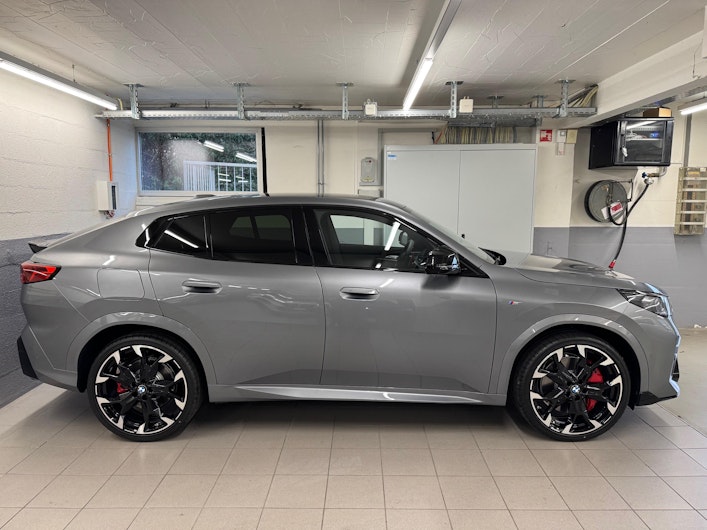 Vehicle image BMW X2