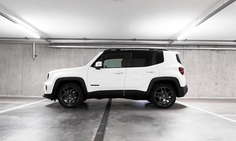 Vehicle image JEEP RENEGADE