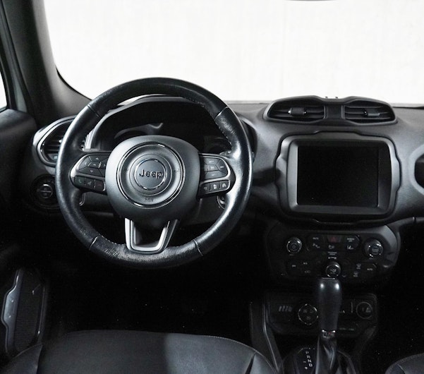Vehicle image JEEP RENEGADE
