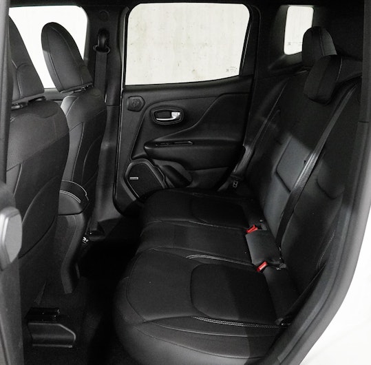 Vehicle image JEEP RENEGADE