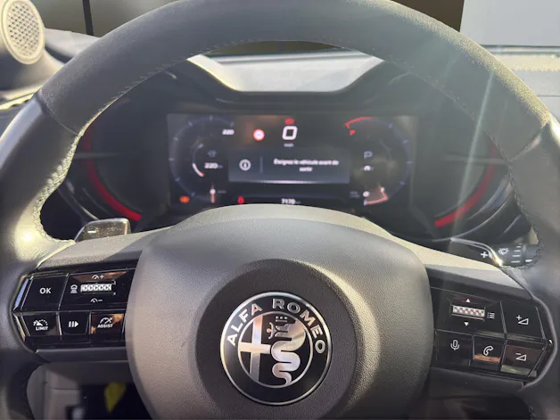 Alfa Romeo Junior 1.2 Ibrida Speciale