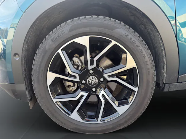 Alfa Romeo Junior 1.2 Ibrida Speciale