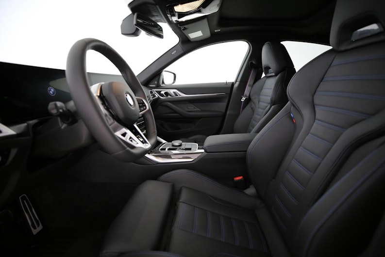 Vehicle image BMW 4 SERIES