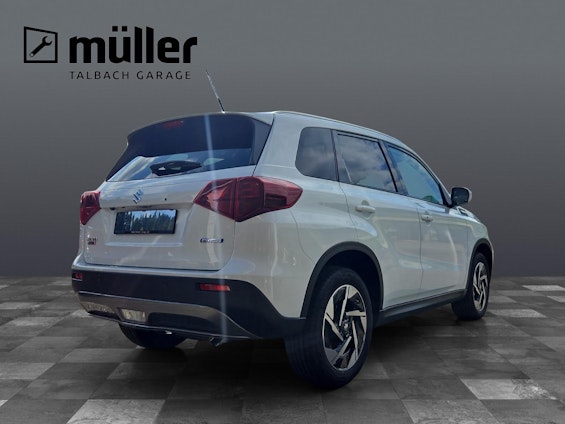 Vehicle image 4 Vehicle image 4