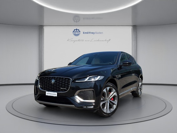 First vehicle image
