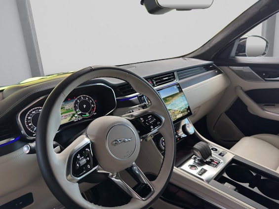 Vehicle image 7 Vehicle image 7