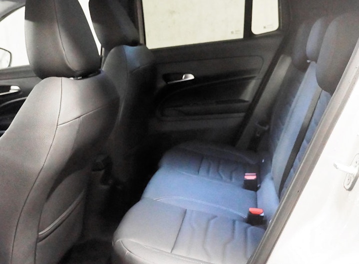 Vehicle image JEEP AVENGER