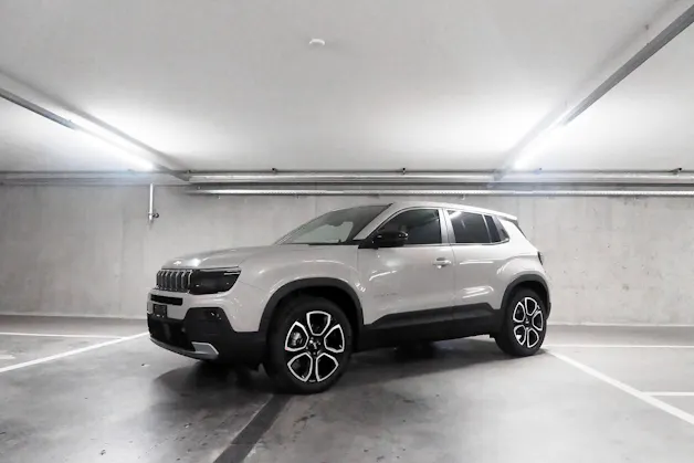 Jeep Avenger Summit / Leasing à partir de 0.99%